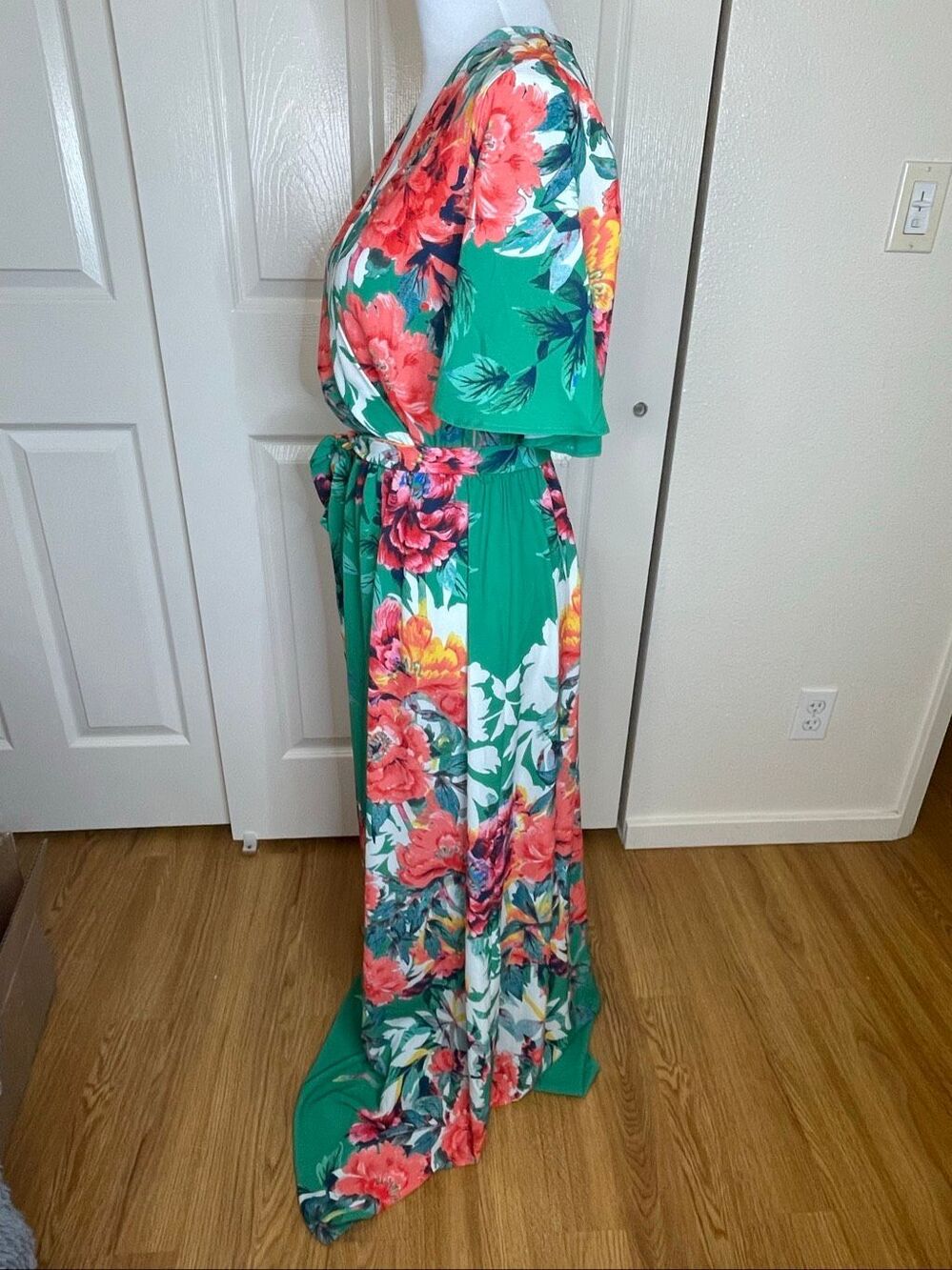 Lulus Still In Paradise Green Floral Print Maxi Dress Size Small - Picture 3 of 10